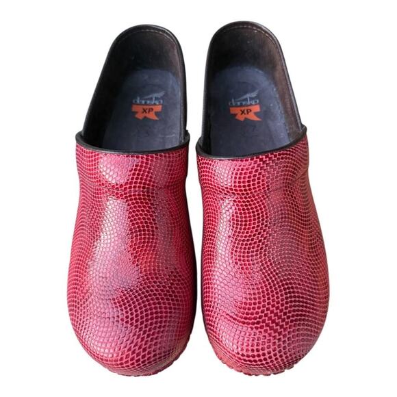 Dansko XP 2.0 Professional Clog Red Leather Women size 40 US 10 - Picture 3 of 8